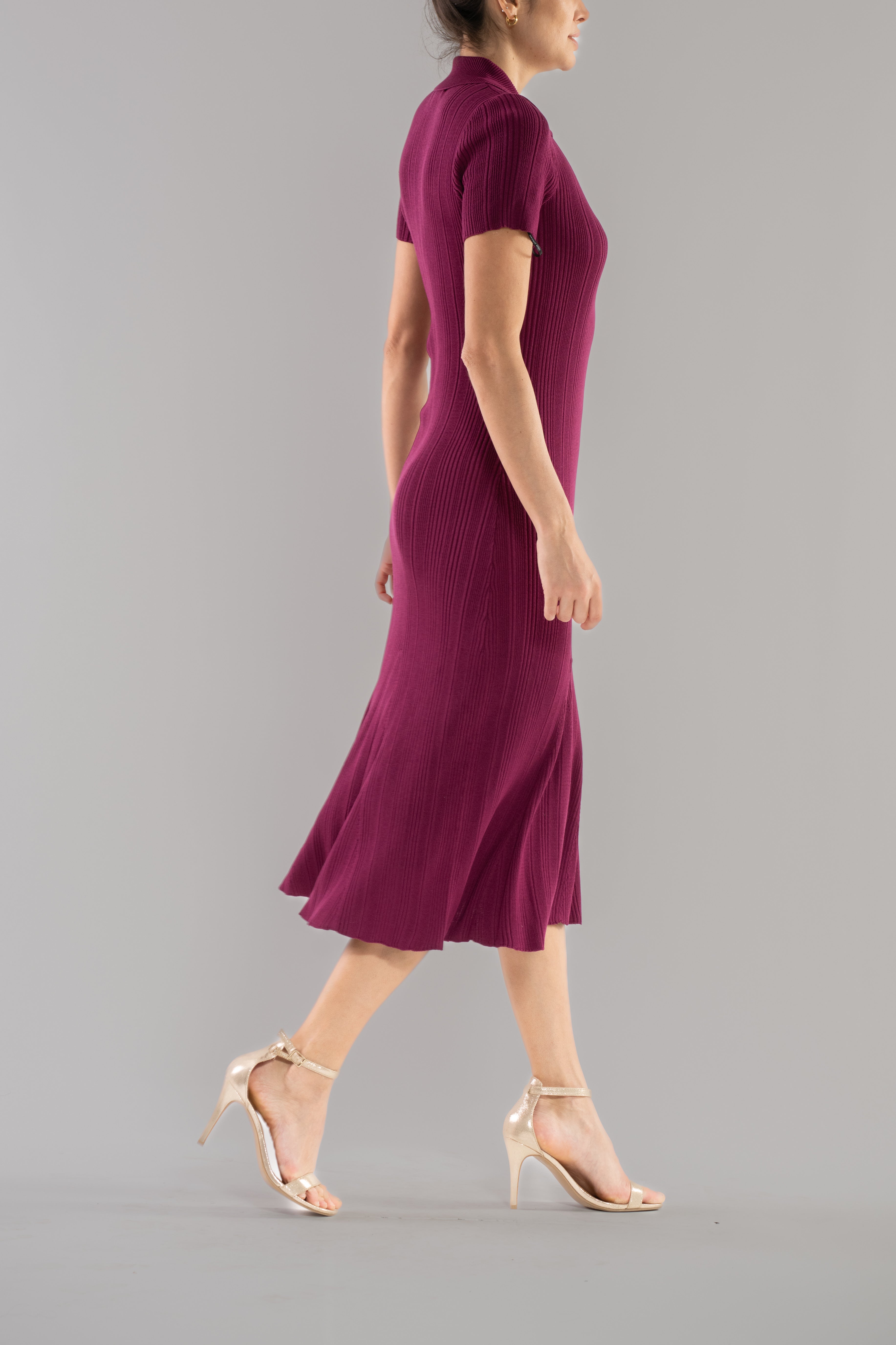 RIBBED KNIT SHORT SLEEVE MAXI SWEATER DRESS JULIA JORDAN RIBBED KNIT SHORT SLEEVE MAXI SWEATER DRESS JULIA JORDAN