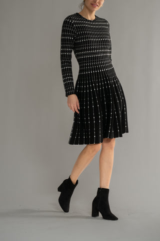 LONG SLEEVE SCOOP NECK SWEATER DRESS