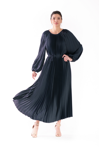 PLEATED LONG SLEEVE WAIST TIE MAXI DRESS