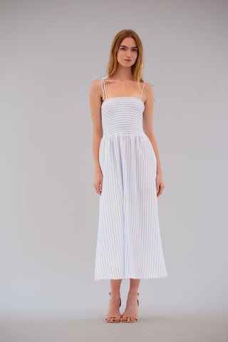 tie shoulder smocked seersucker maxi dress – JULIA JORDAN