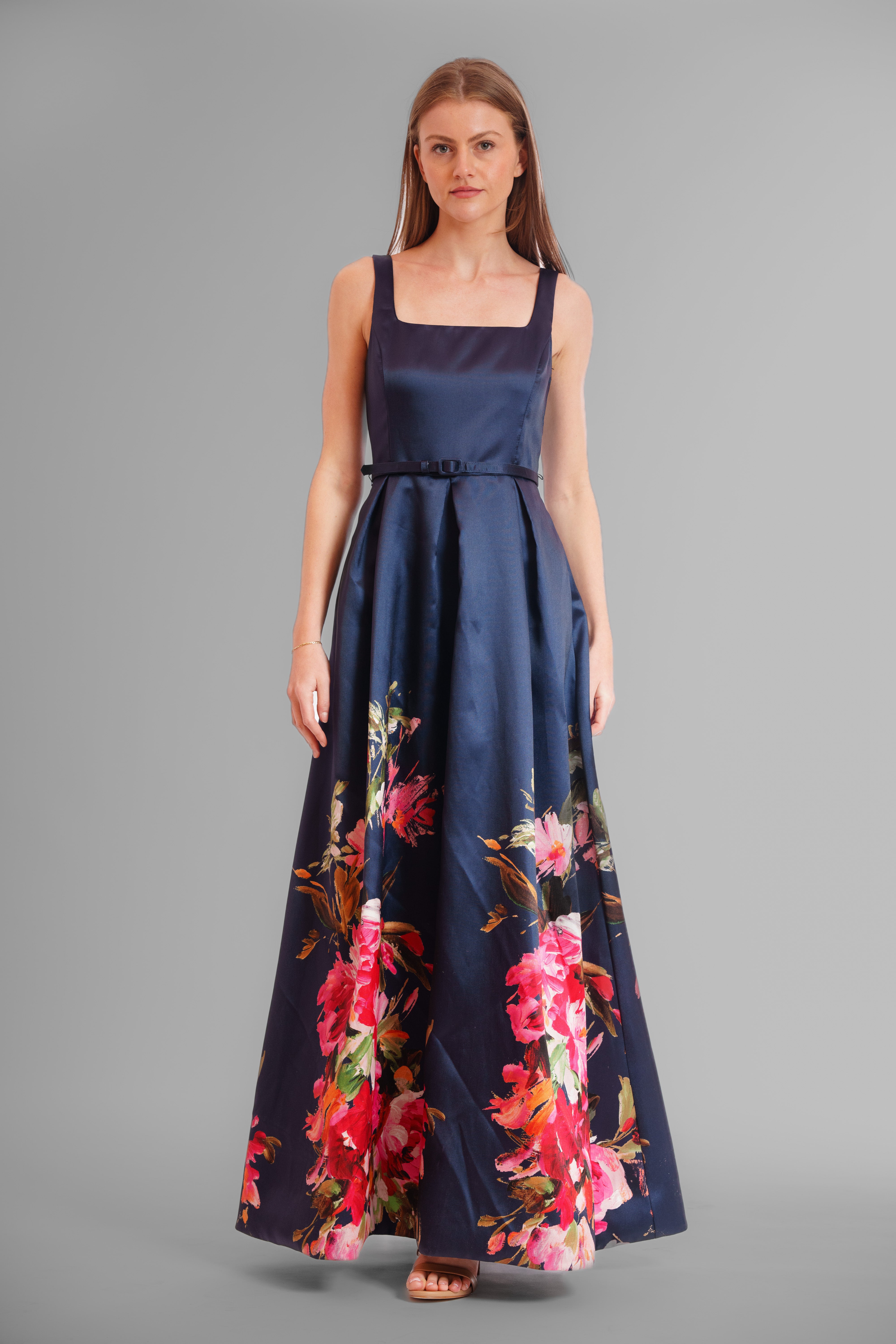 SQUARE NECKLINE LONG JULIA JORDAN SQUARE NECKLINE LONG JULIA JORDAN