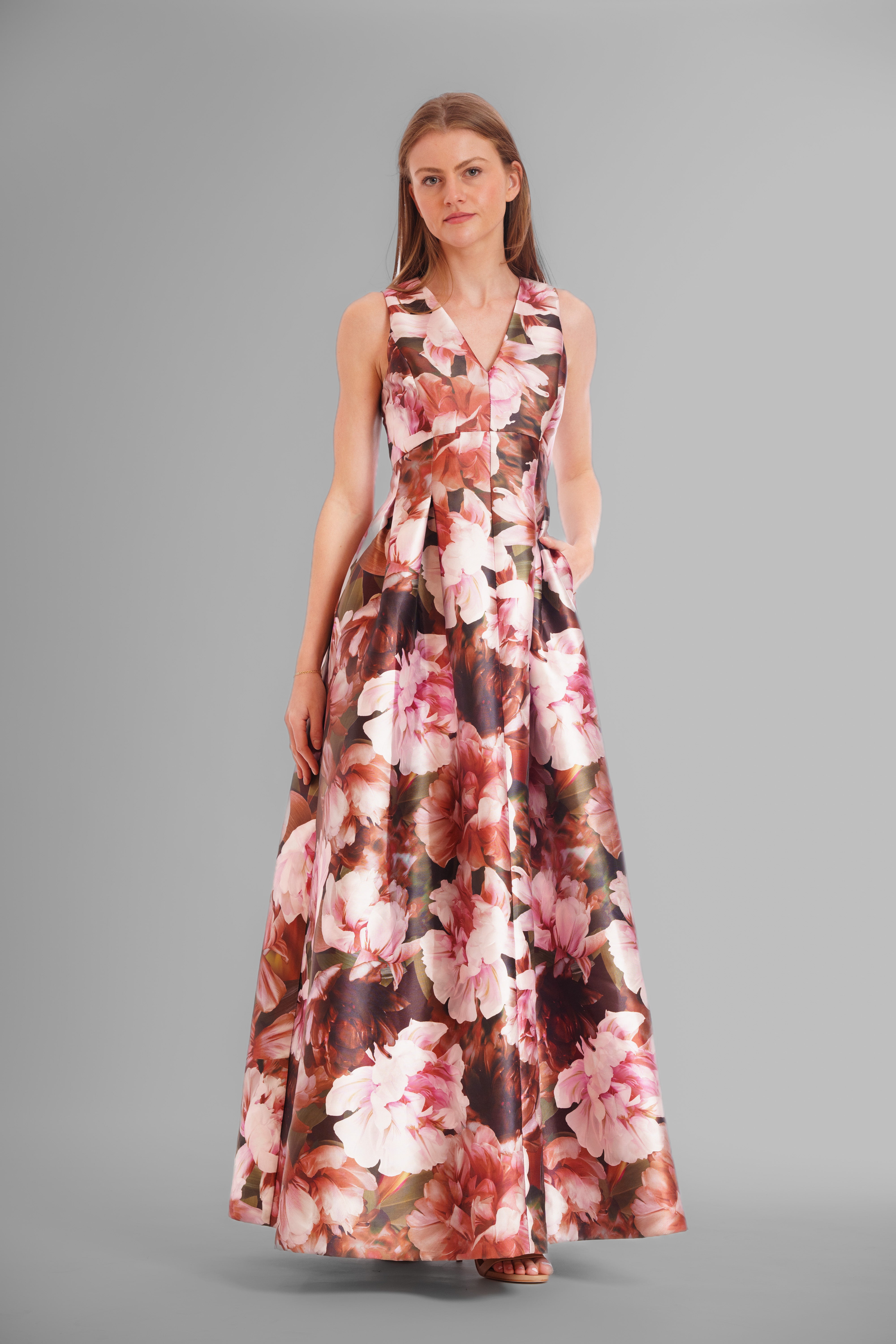 julia jordan dress SLVLESS GOWN W V-NECKLINE – JULIA JORDAN