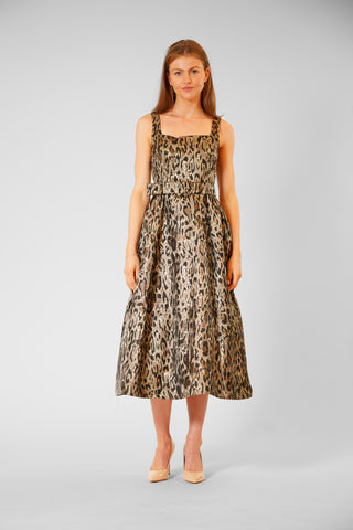 SLVLESS GOWN W SCOOP-NECKLINE