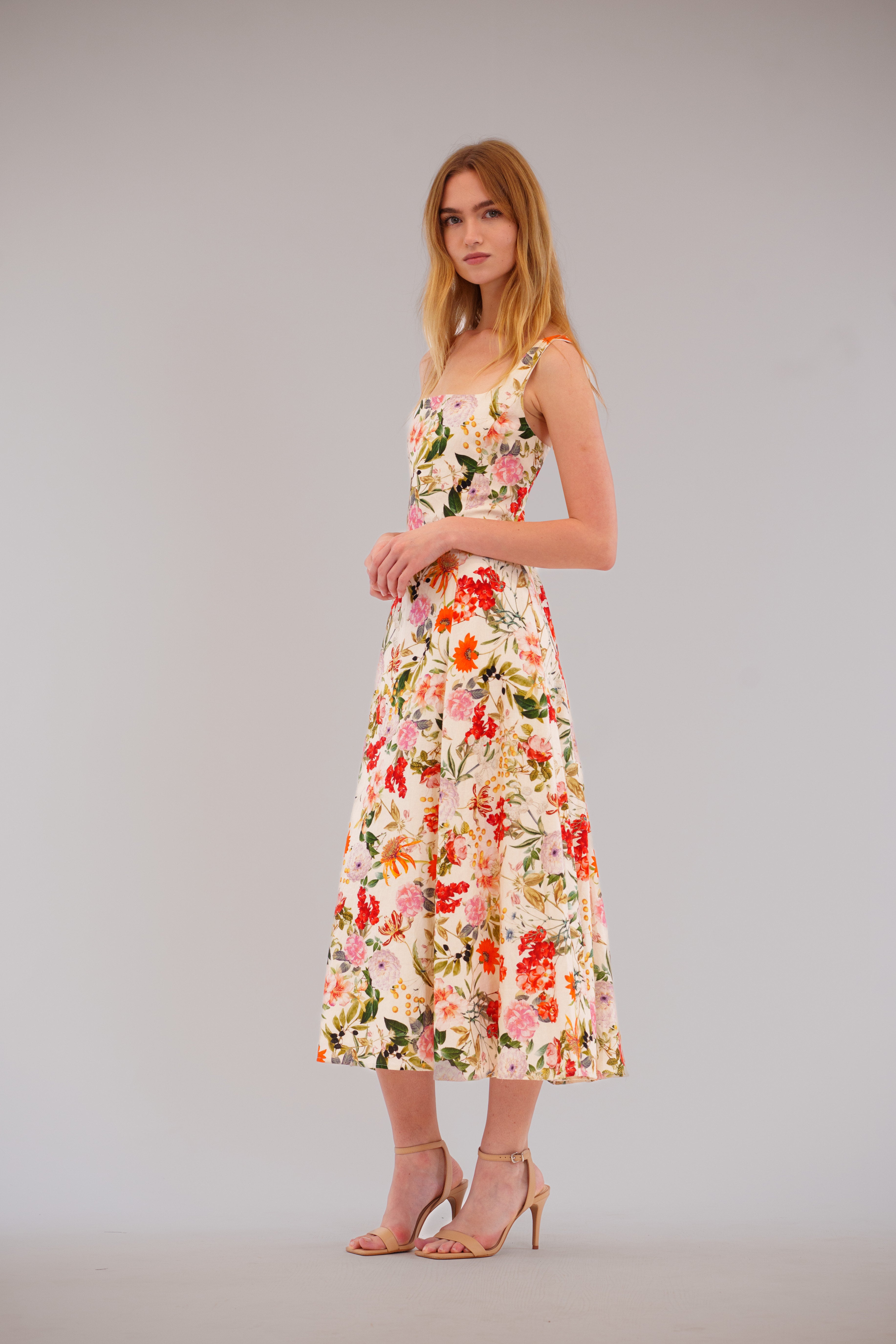 SLVLESS FLORAL MIDI DRESS W/ SQUARE NECK JULIA JORDAN SLVLESS FLORAL MIDI DRESS W/ SQUARE NECK JULIA JORDAN