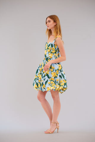 SLVLESS SQUARE NECK W BUBBLE SHORTDRESS